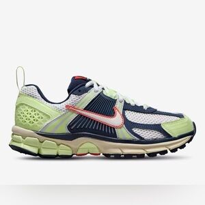 Nike Vomero 5 Boys' Grade School size 3.5